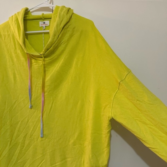 NWT Sundry Oversized Pullover Hoodie with Rainbow Drawstrings Neon Yellow - Picture 3 of 9